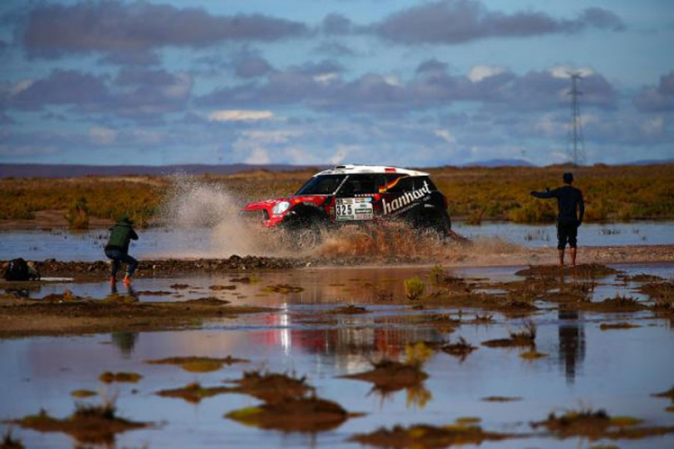 Dakar: Loeb vodi, otkazana 9. etapa (VIDEO)

