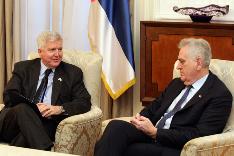 Ambasador SAD Nikoliću: Izbjegavati povišenu retoriku