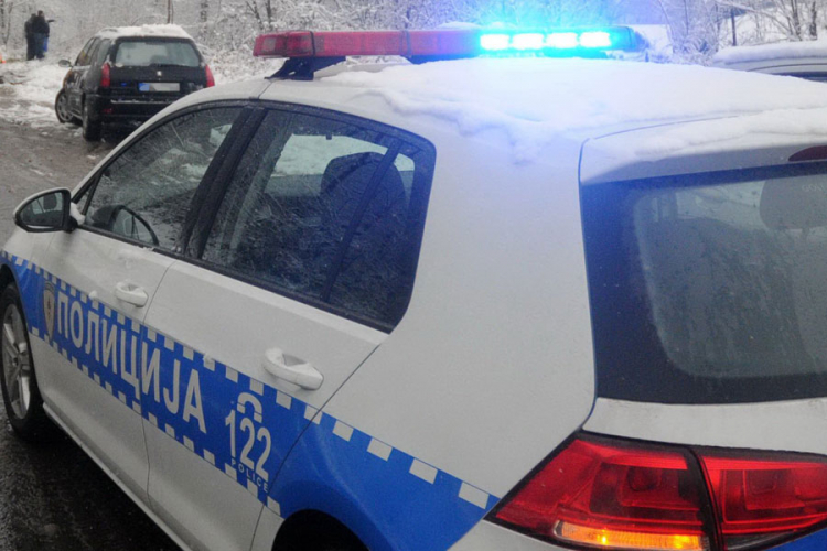 Bočac: Sudar golfa i vozila pogrebne službe, ima povrijeđenih