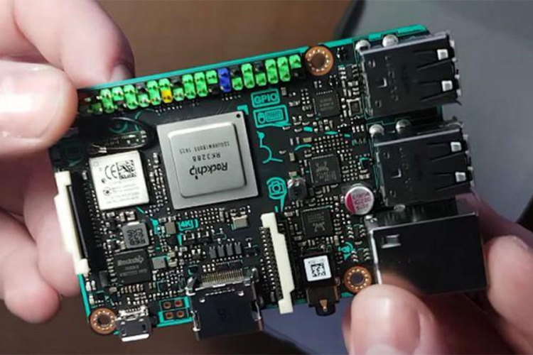 Asus predstavio konkurenta Raspberry Pi 3 računaru