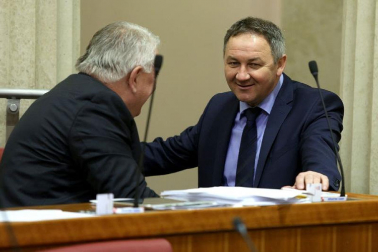 Sin saborskog poslanika veliča ubijanje Srba