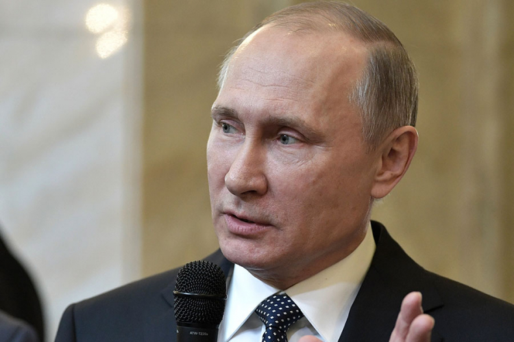 Putin pjevao pred studentima o svemirskim uspjesima SSR-a (VIDEO)