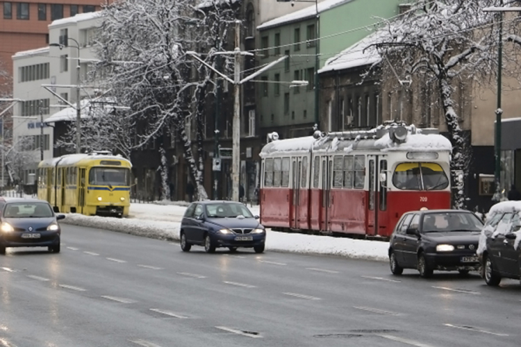  Sarajevo: Putnici pozlilo, tramvajski saobraćaj bio obustavljen