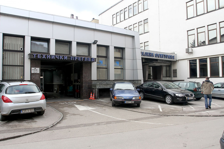 Radnici "Krajina osiguranja" traže pomoć od Dodika
