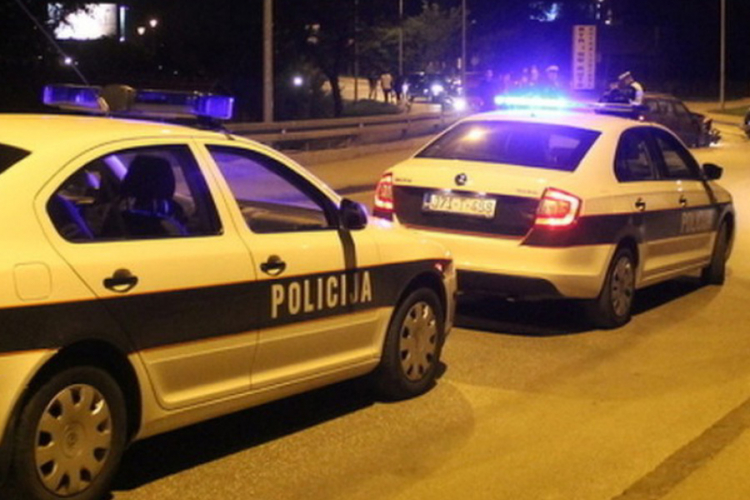 Muškarac iz Bangladeša napao policajca