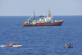 Spaseno 120 migranata blizu obale Tripolija