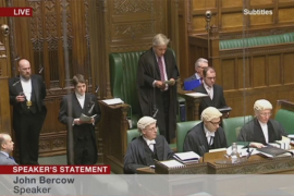 Britanija raskida sa tradicijom: Parlament ukida perike (VIDEO)