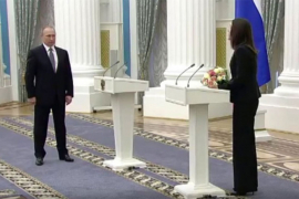 Ovako je Putin odreagovao na pad poslužavnika (VIDEO)