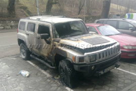 Zapaljen automobil bivšeg načelnika CJB Banjaluka (FOTO)