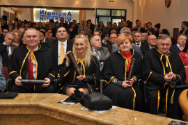 Na panevropskom univerzitetu "Apeiron" uručene diplome i stipendije
