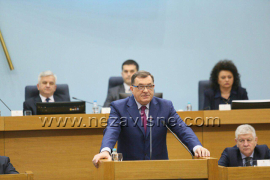 Dodik: One koji su podnijeli reviziju okuplja mržnja prema Srbima