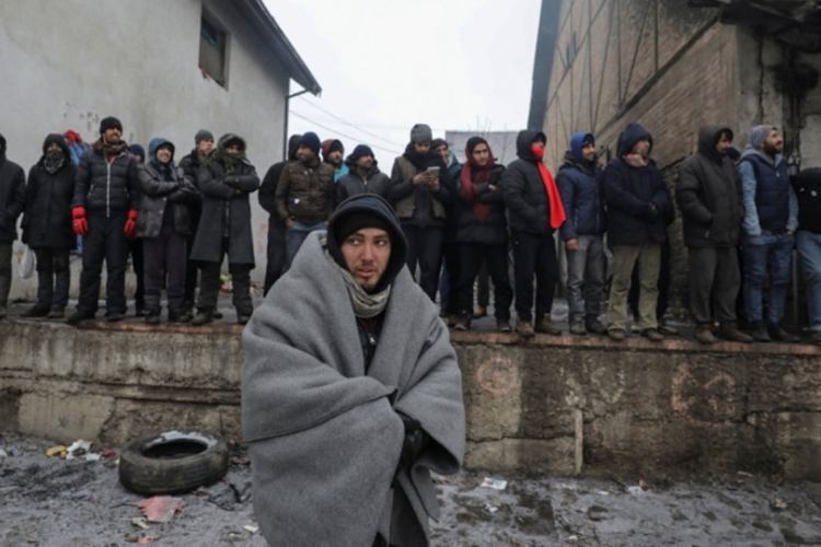 Napadnuta žena u Obrenovcu, migranti pokušali oteti bebu