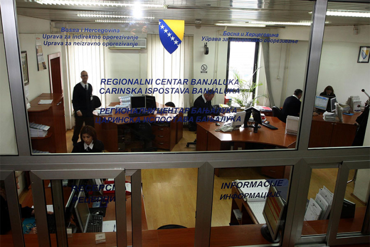 Za desetak dana carinjenje poštanskih paketa iz inostranstva bez špeditera