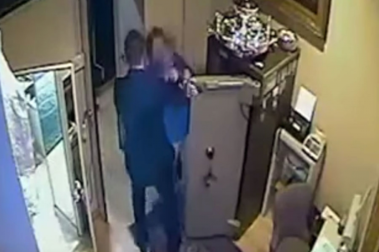 Zbog pljačke zlatare u Milanu uhapšeni Srbi, objavljen snimak (VIDEO)