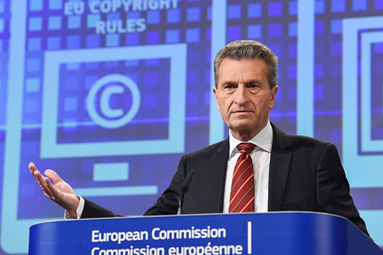 "Trampova igra sa EU - zavadi, pa vladaj"
