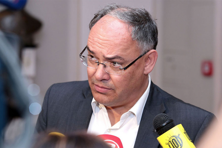 Kajin se vraća u politiku