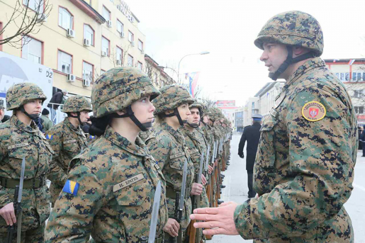 Završena istraga o učešću vojnika na proslavi Dana RS, izvještaj tajan