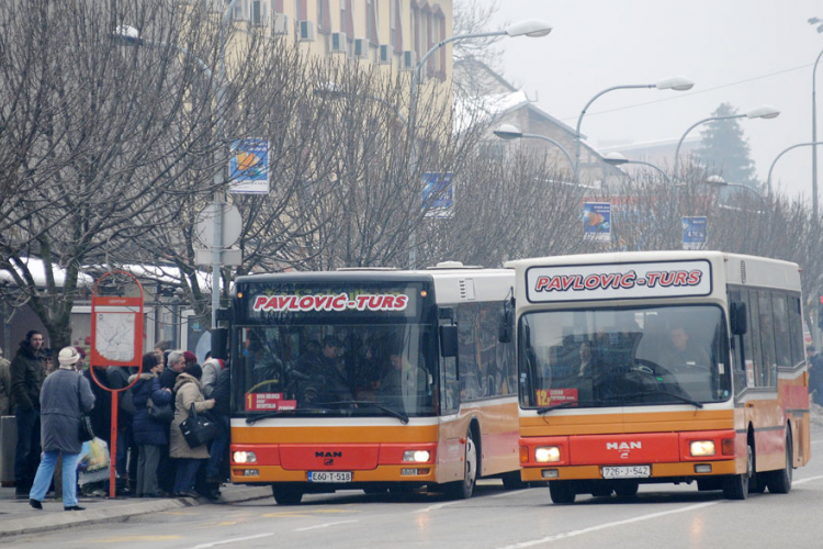 Mještani pojedinih prigradskih naselja autobus čekaju i po nekoliko sati