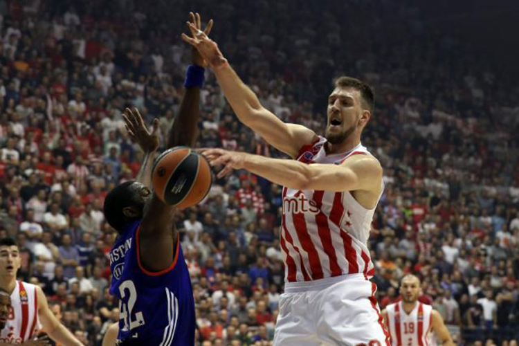 Efes prekinuo Zvezdin niz