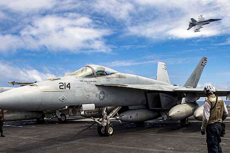 Većina aviona F-18 ne leti zbog remonta i nedostatka dijelova
