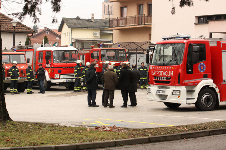 Vatrogasci u Modriči dobili novo vozilo
