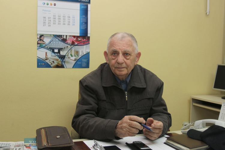 Rade Rakulj za "Nezavisne": Zaradili penziju pa završili na javnom kazanu