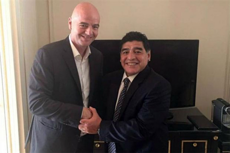 Maradona počinje da radi za FIFA-u