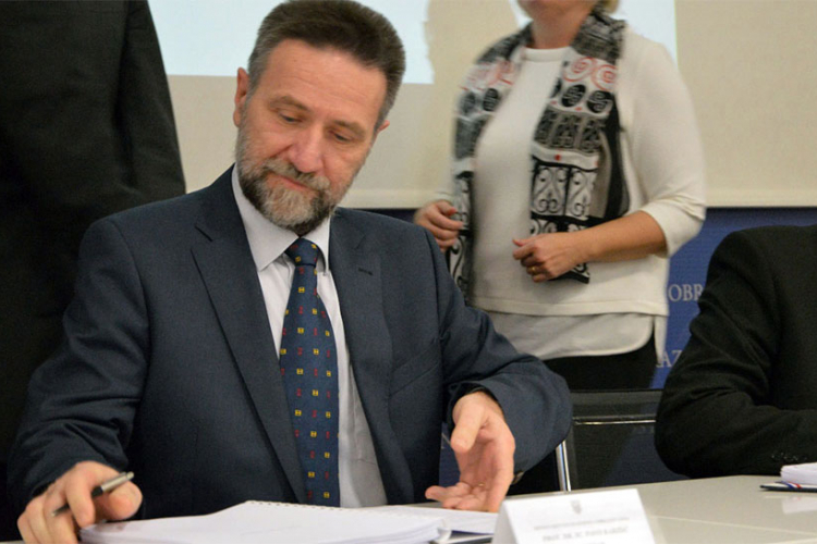 Hrvatski Sabor izglasao povjerenje Barišiću