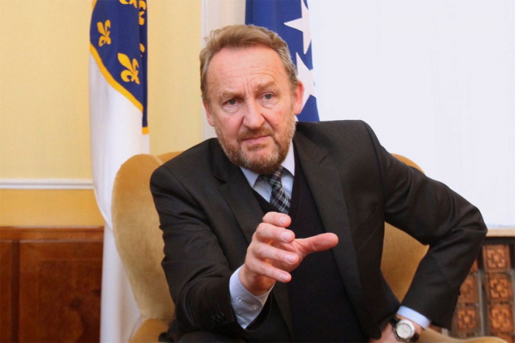Izetbegović: Federalizacija produbljuje etničke podjele