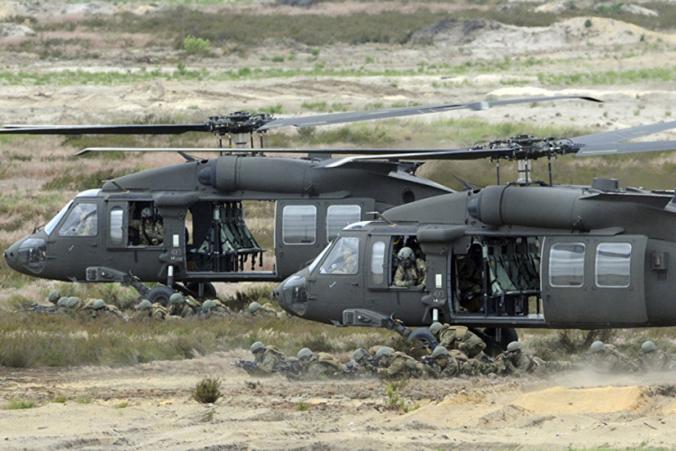 U Njemačku stigli američki helikopteri za „obuzdavanje“ Rusije