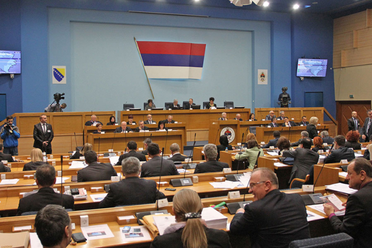 Poslanici sutra o ostavkama pravobranioca