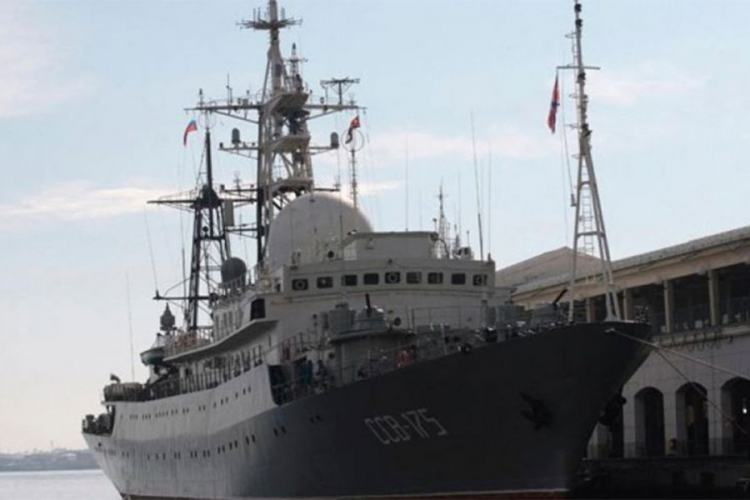 Ruski špijunski brod patrolirao pored američke obale