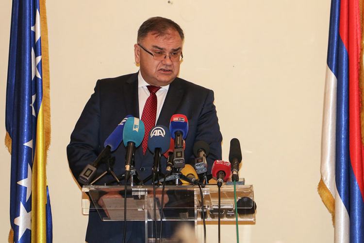 Ivanić: SDA proizvodi krizu, može doći do zaoštravanja odnosa