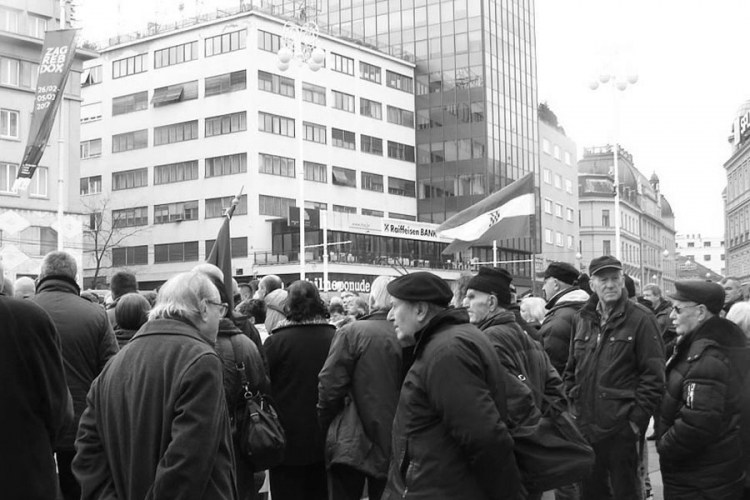 Antisrpski skup u centru Zagreba, vijorila se ustaška zastava