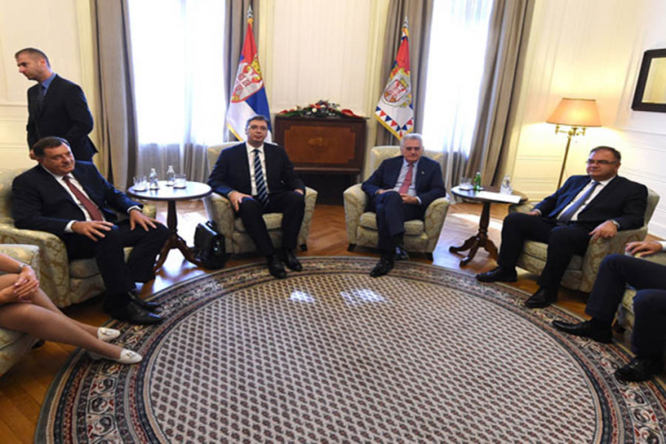 Vučić i Nikolić danas sa Dodikom i Ivanićem u Beogradu