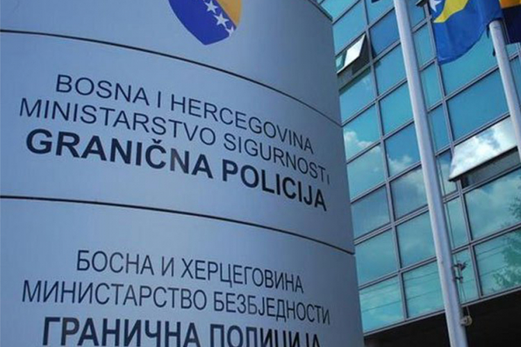 Migranti na Rači pokušali ući u BiH