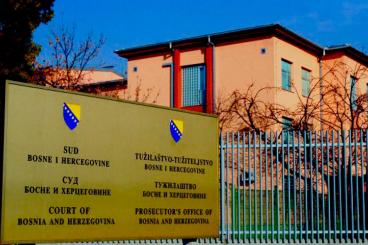 Jednomjesečni pritvor osumnjičenima za krađu vozila