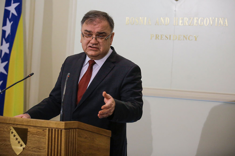 Ivanić: Izetbegović da nađe rješenje krize koju je prouzrokovao