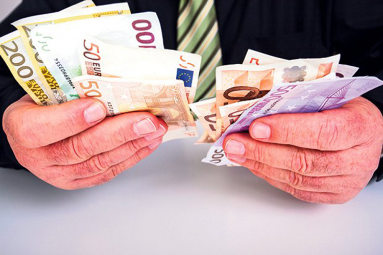 Država plaća odštetu penzioneru koga je napao medvjed