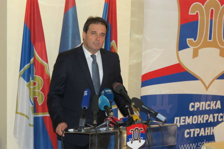 SDS prekida svaki oblik saradnje sa Izetbegovićem