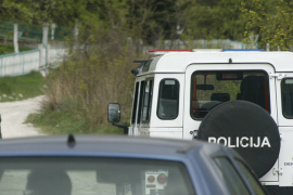 Filmska pljačka banke u Drvaru, ranjen policajac