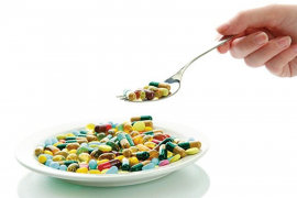 Na antibiotik prvo reaguje stomak