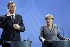 Merkelova: Prenesi Hanu... Vučić: Ne brini, preneću
