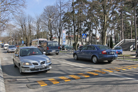 Ležeći policajci kod dvorane "Borik"