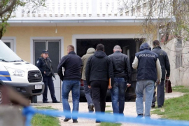 Pripadnik specijalne policije i njegova supruga pronađeni mrtvi, sin ...