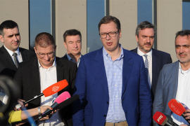 Vučić: Kamenovanje su pripremali meni
