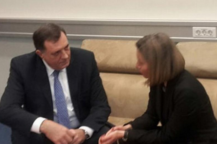 Dodik nasamo s Mogerini: Opredjeljeni smo za EU put 