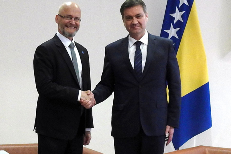 Zvizdić: Kandidatski status BiH početkom naredne godine