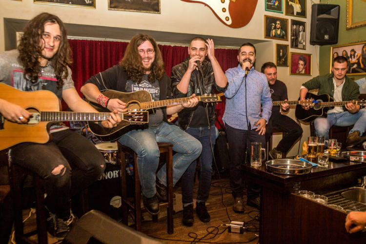 Humanitarna svirka banjalučkih muzičara u "Shamrock pubu" u Banjaluci