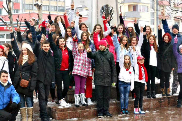 Mladi iz dva entiteta uče jedni o drugima